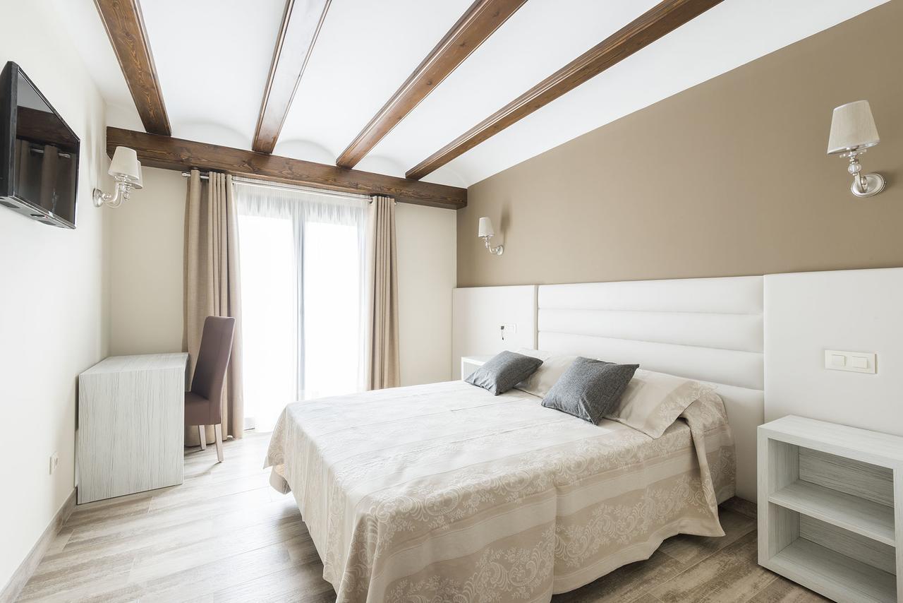 Hotel Atiana Albarracín Екстериор снимка