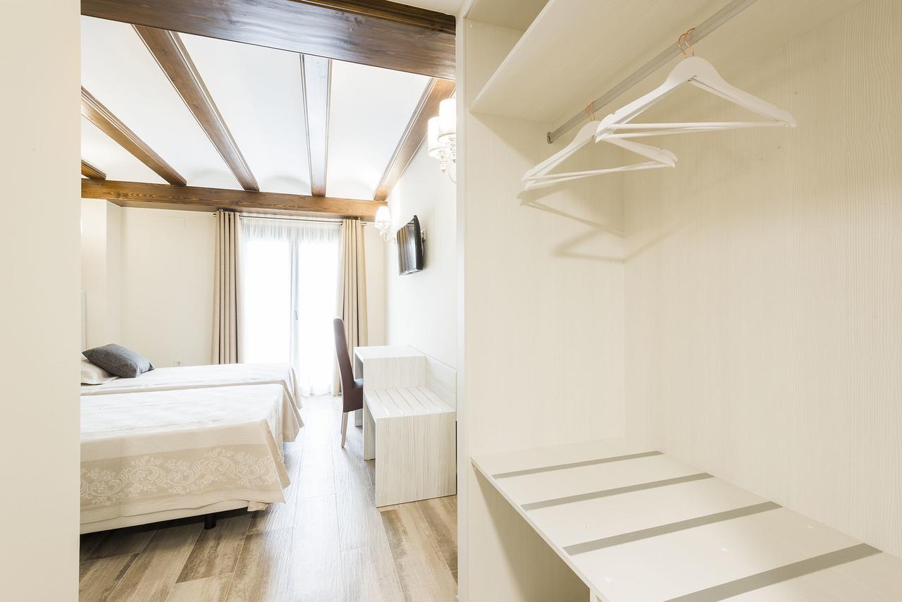 Hotel Atiana Albarracín Екстериор снимка