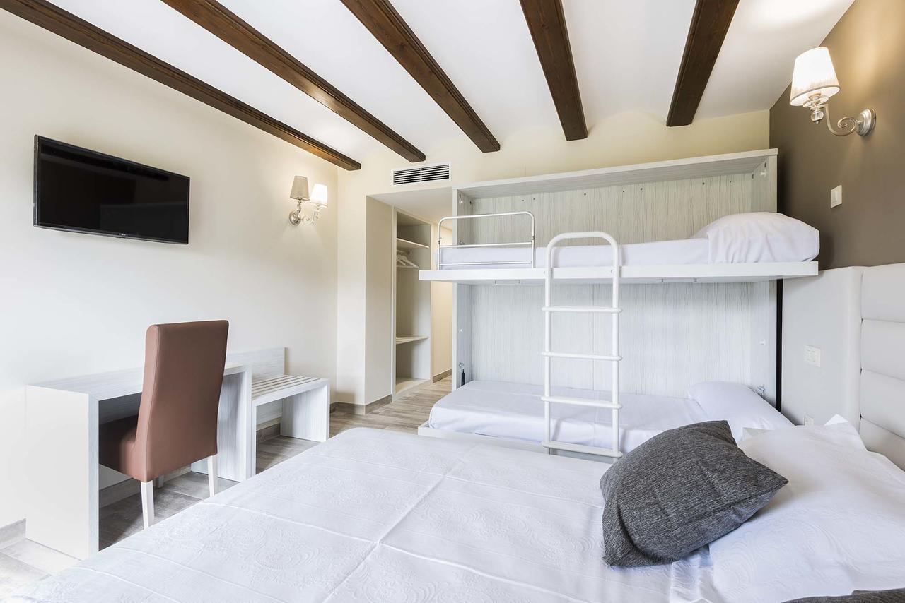 Hotel Atiana Albarracín Екстериор снимка